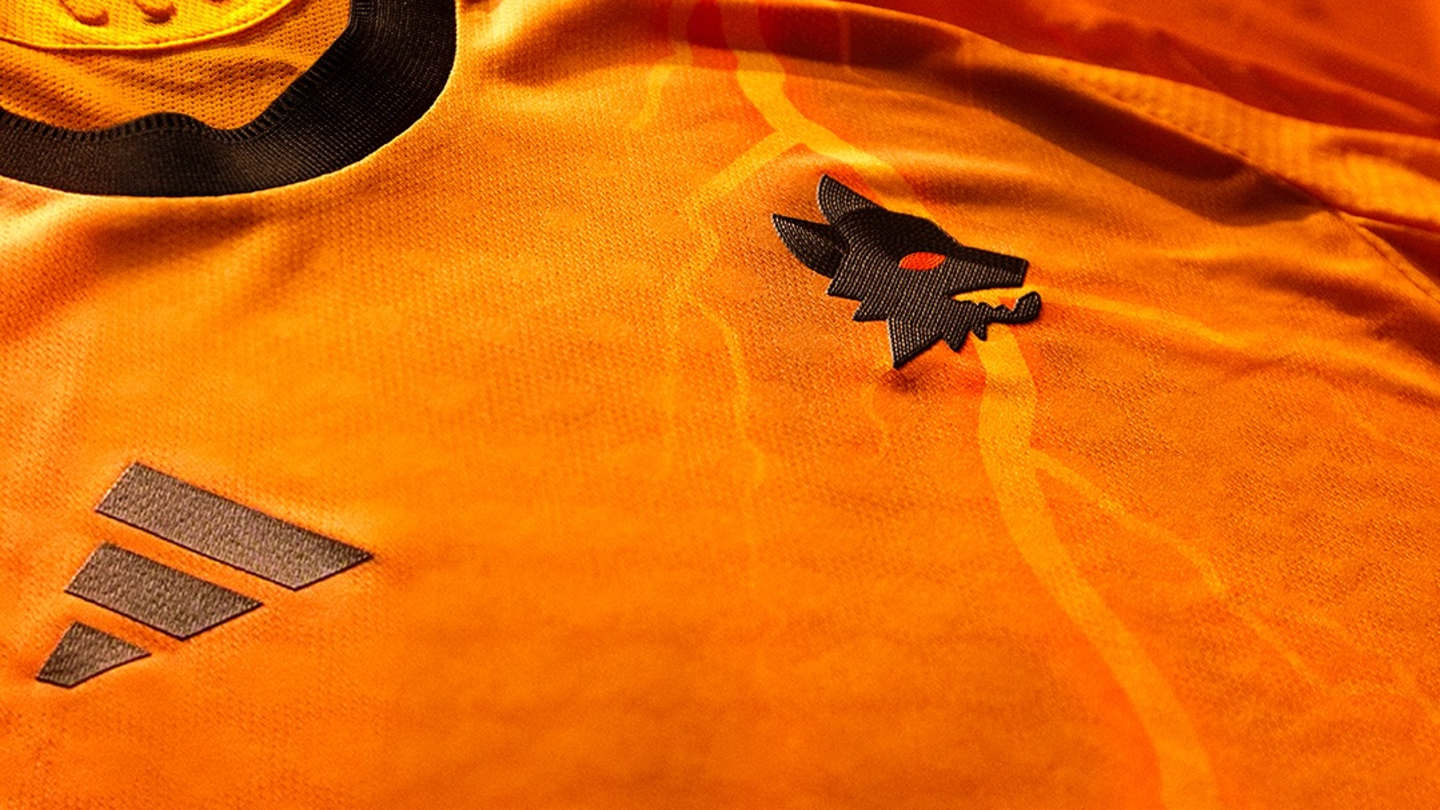 AS Roma unveil striking orange away kit for 2025/26 DEPORTES EN VIVO HOY
